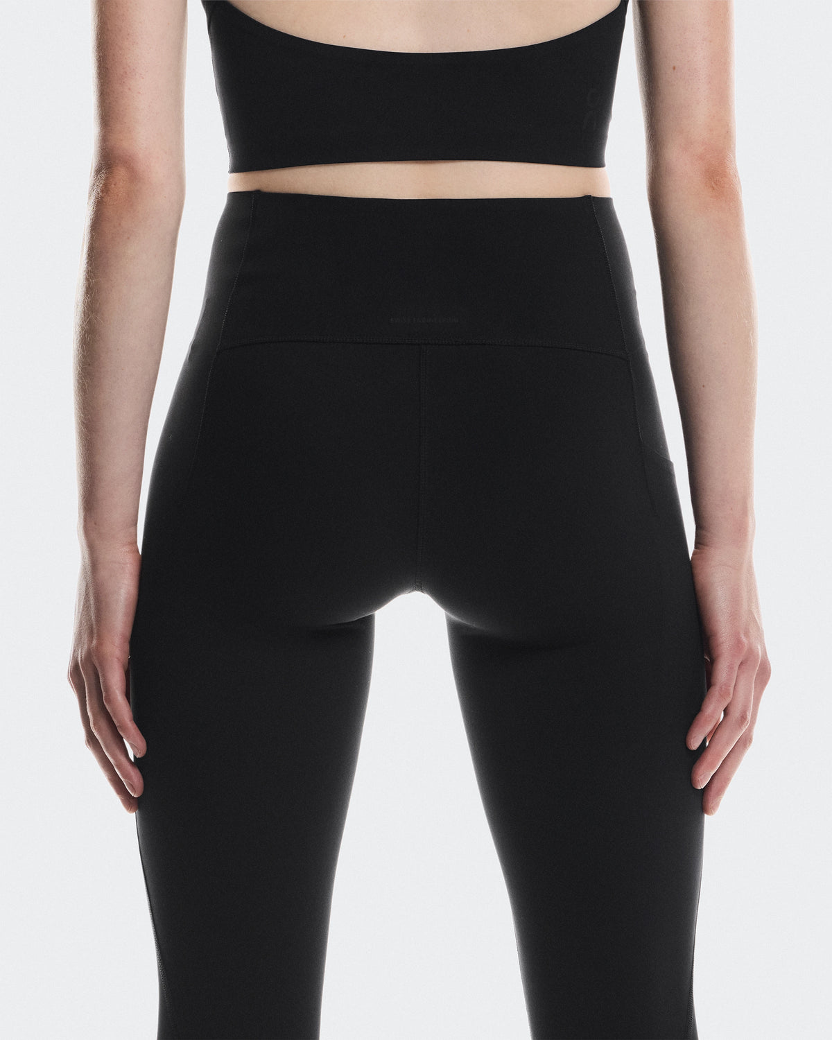 Studio Tights 7/8