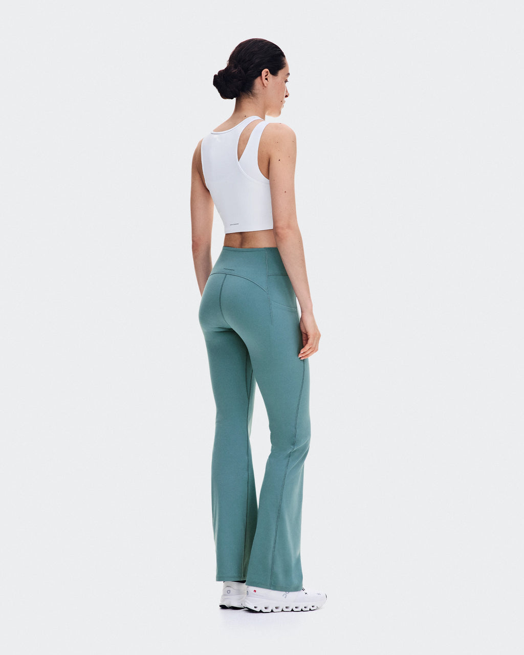 Studio Asymmetric Crop