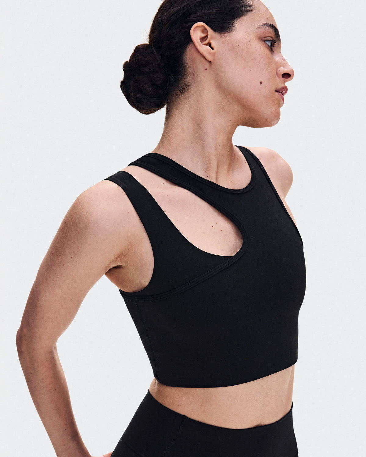 Studio Asymmetric Crop